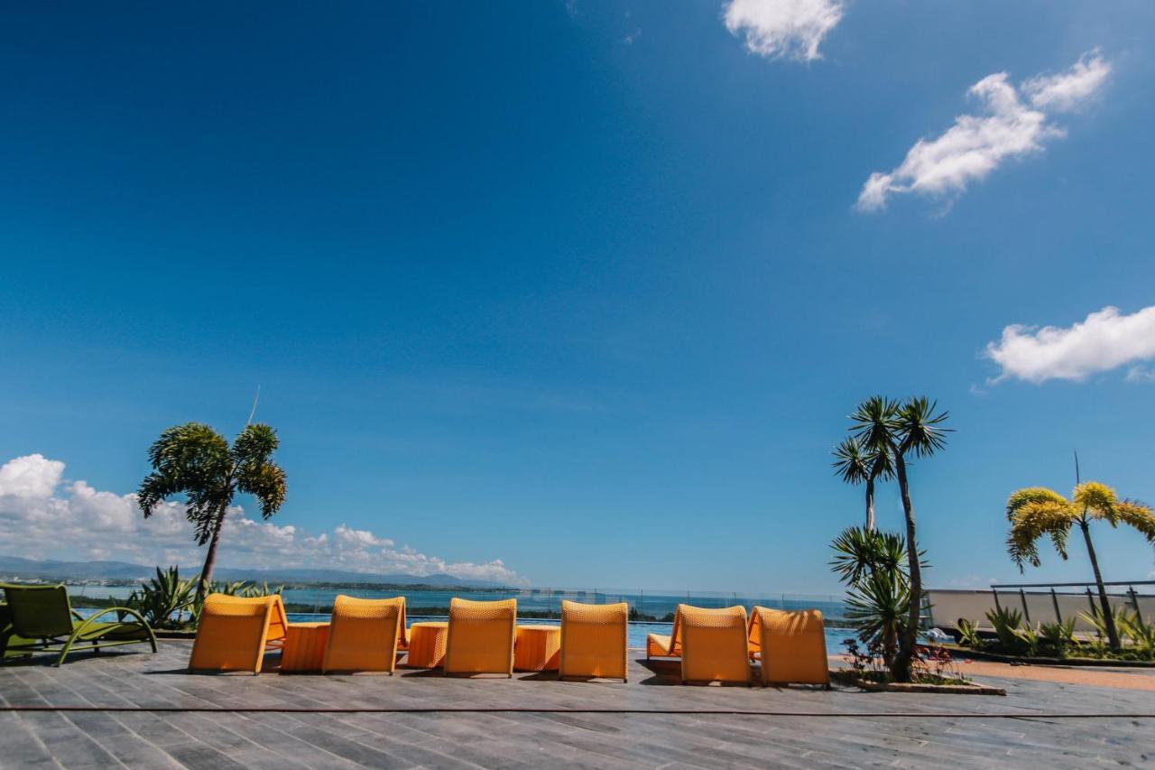 C Suites At Mactan Newtown Lapu-Lapu City Exterior foto